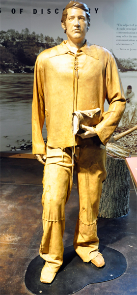 statue of William Clark