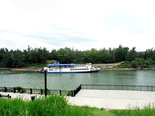 the Edmonton River Queen 