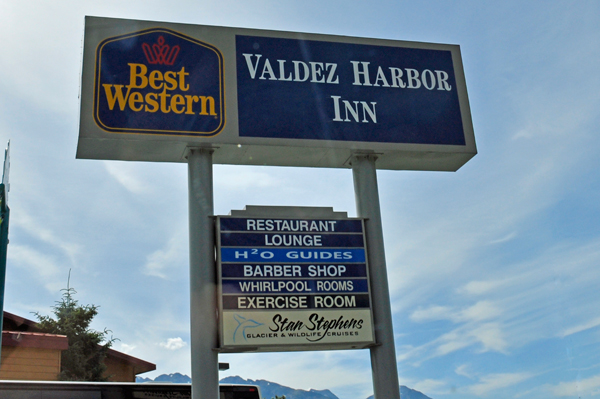 sign: Valdez Harbor Inn