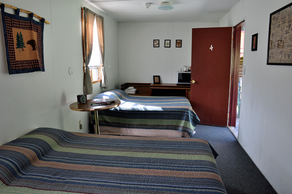 bedroom at Long Rifle Lodge