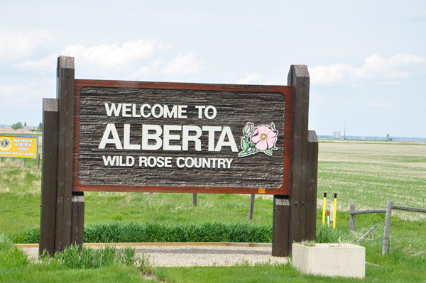 welcome to Alberta sign