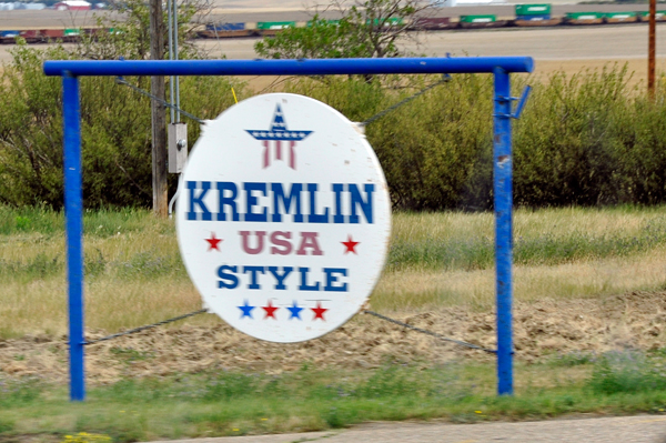 Kremlin USA sign