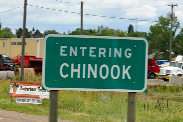 sign: entering Chinook MT