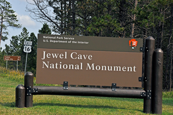 Jewel Cave National Monument sign