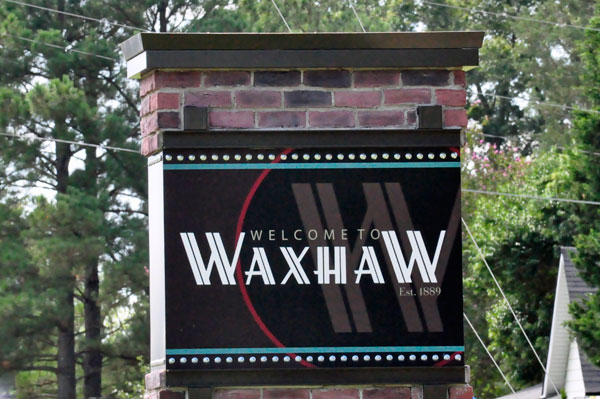 Welcome to Waxhaw sign