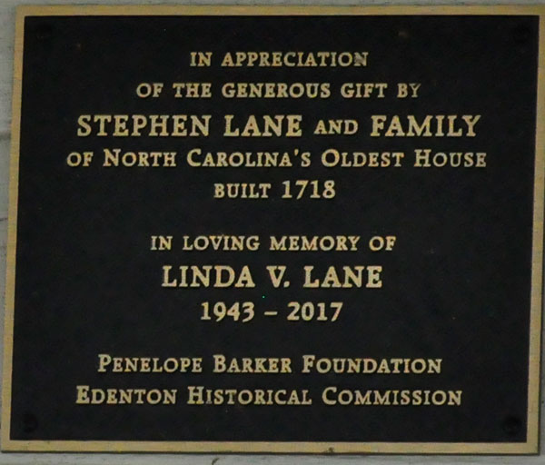 North Carolina's Oldest House sign