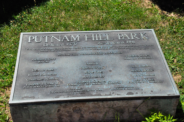 Putnam Hill Park plaque