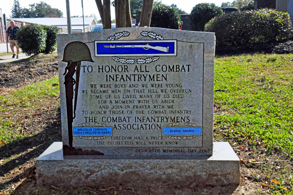 Combat Infantry menu monument
