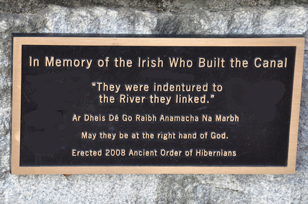 a monument in memory of the Irish who built the Canal.