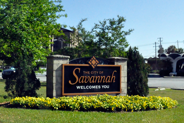 Welcome to Savannah sign