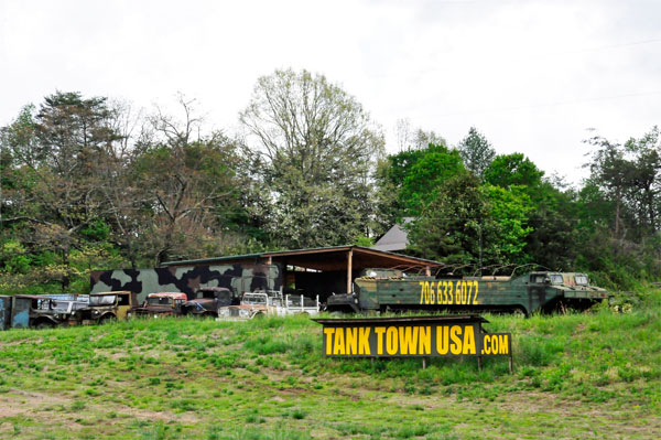 Tank Town USA sign and phone num