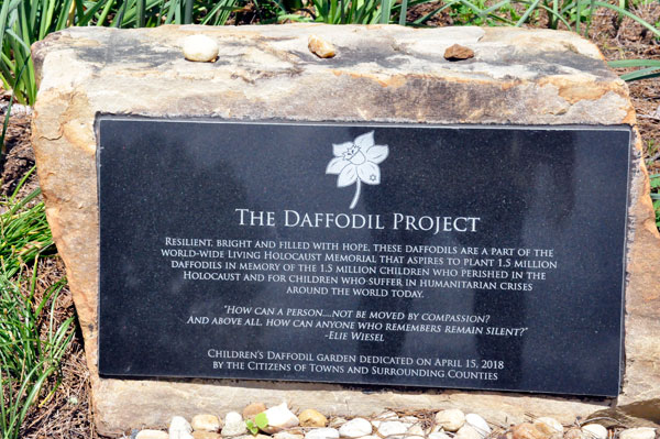 The Daffodile Project monument
