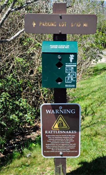 rattlesnake warning sign