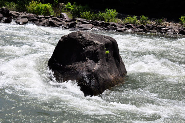 Big boulders in The Ocoee River