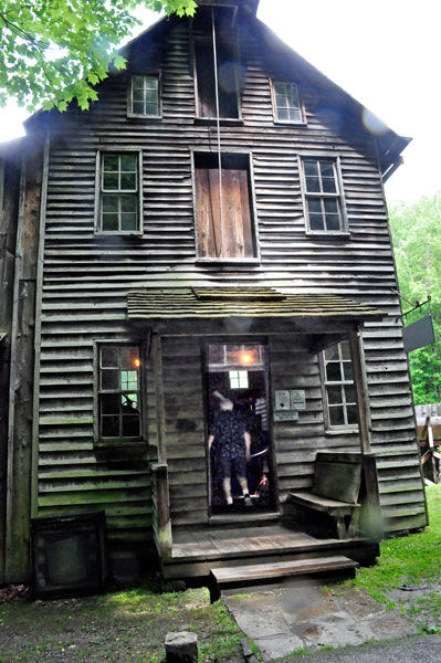 Lee Duquette entered the Glade Creek Grist Mill
