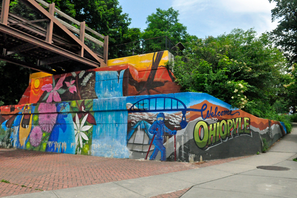 Welcome to Ohiopyle mural