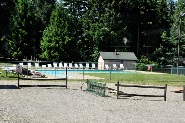 Sparrow Pond Family Campground pool