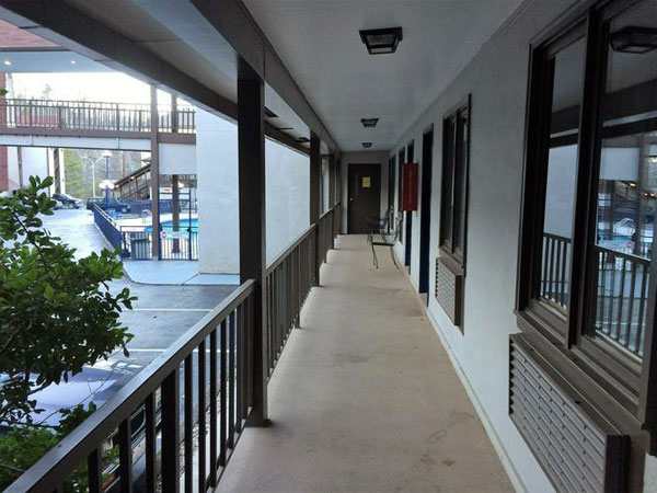 2nd floor walkway