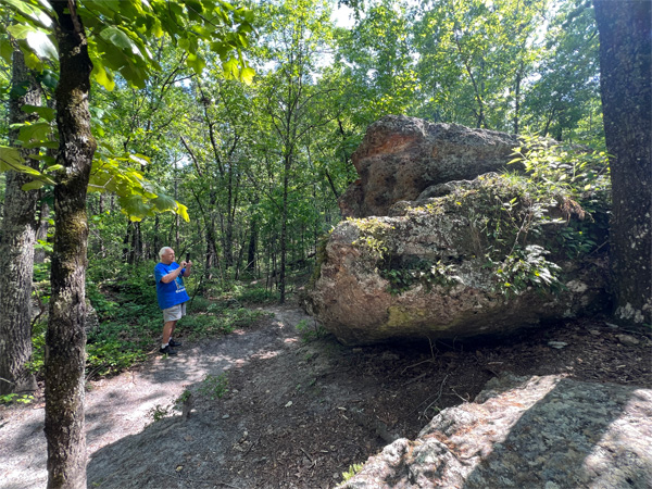 Lee Duquette photographing big rocks