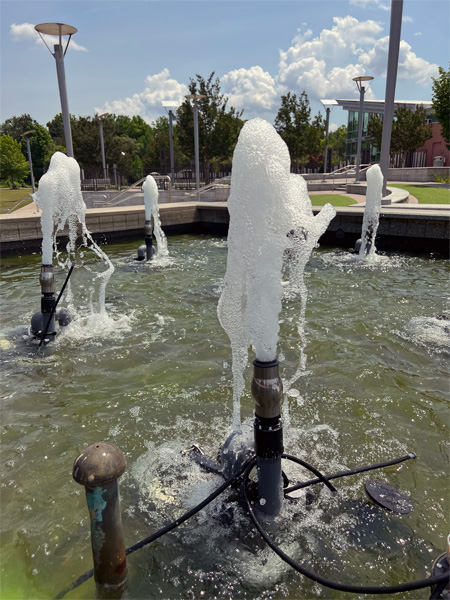 bubbling fountain