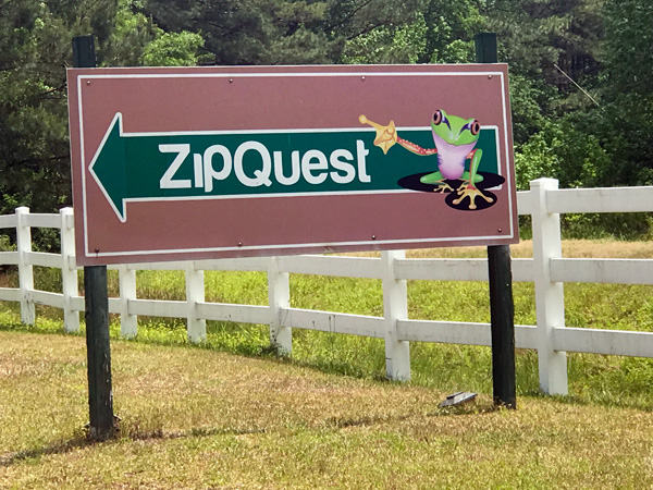 Zipquest directional sign