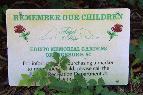 Remember our Children Angel of Hope sign