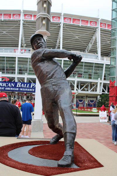 Tony Perez statue
