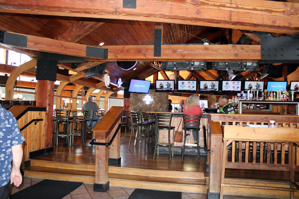 Bar in Buckhead Mountain Grill