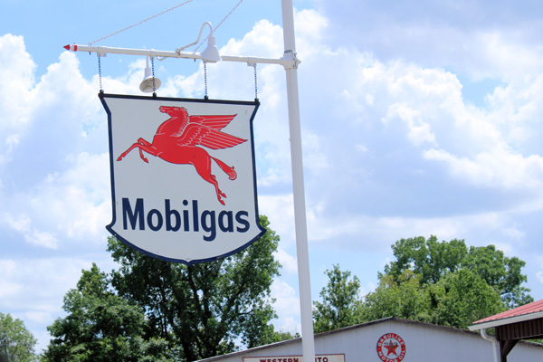 big Mobilgas sign