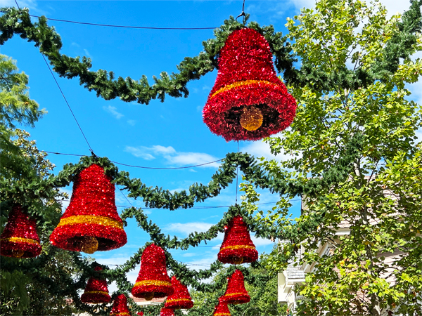 Christmas Bells in Dollywood