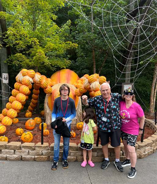 Pumpkin decorations in Dollywood