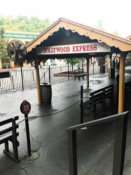 Dollywood Train Express entrance