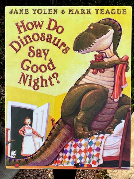 Good Night Dinosaur book cover