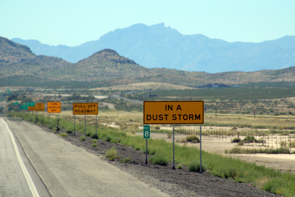 dust storm warning signs