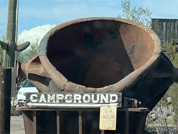 sign to the campground