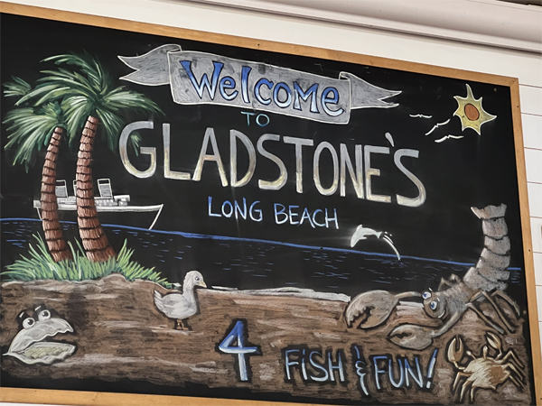 Gladstone's Long Beach sign