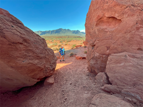 Lee Duquette at Seven Sisters ay Valley of Fire State Park
