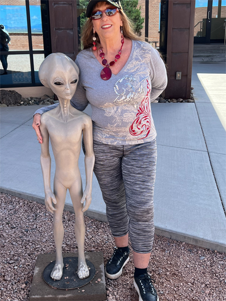 Karen Duquette and an alien