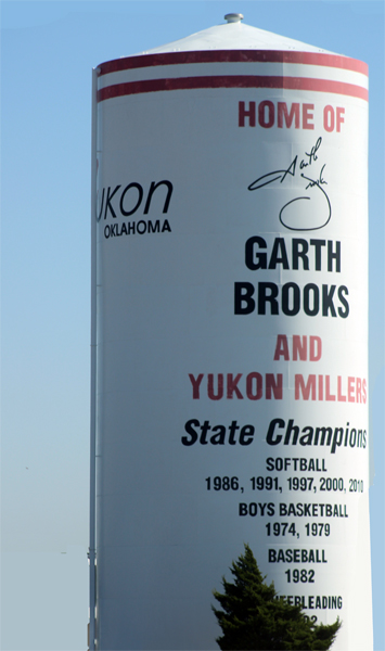 Garth Brooks water tank in Yukon OK