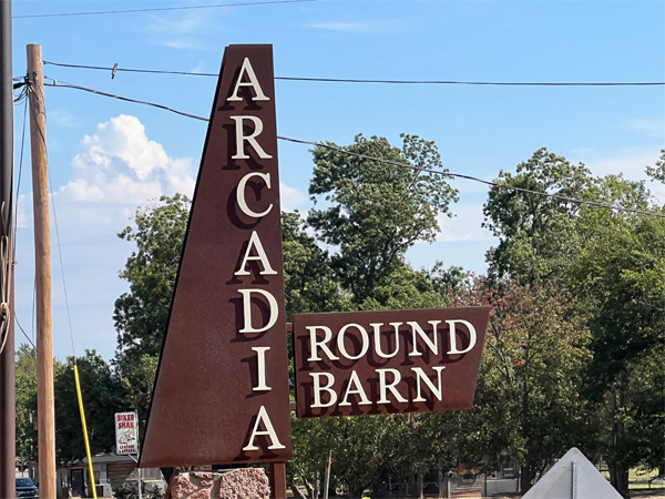 Arcadia Round Barn sign