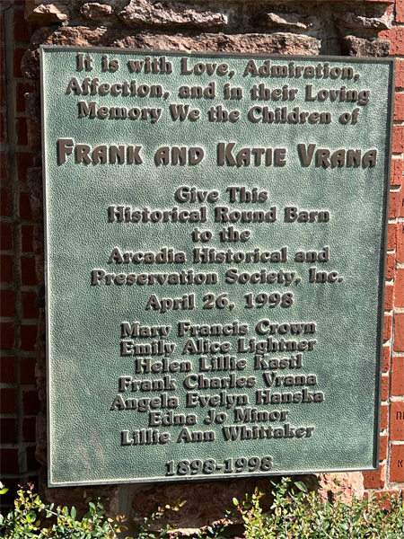 Historical Round Barn plaque
