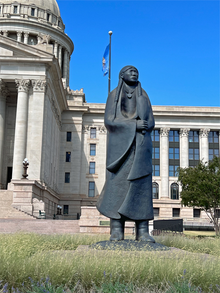 Chiricahua Apache statue