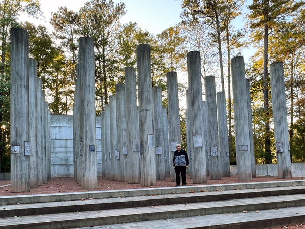 The Columns at Alabama Veterans Memorial Park and Lee Duquette