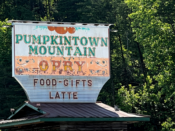 Pumpkintown Mountain Opry sign