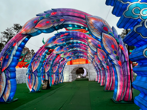 lighting on the Phoenix Corridor arch