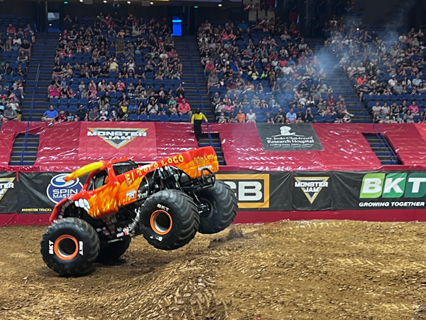 El Toro Loco Monster Truck