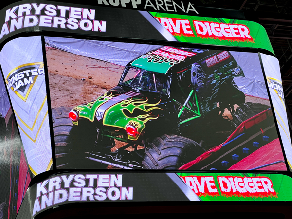 Grave Digger monster Truck