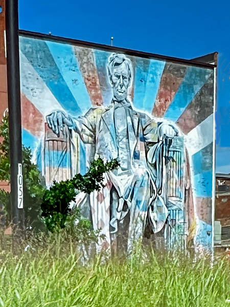 Abraham Lincoln mural on a building