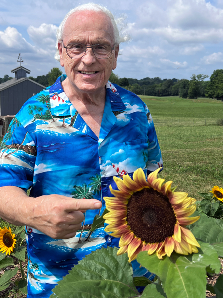 Lee  Duquette and a Sunflower