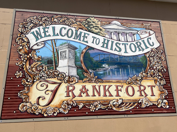 welcome to Historic Frankfort sign